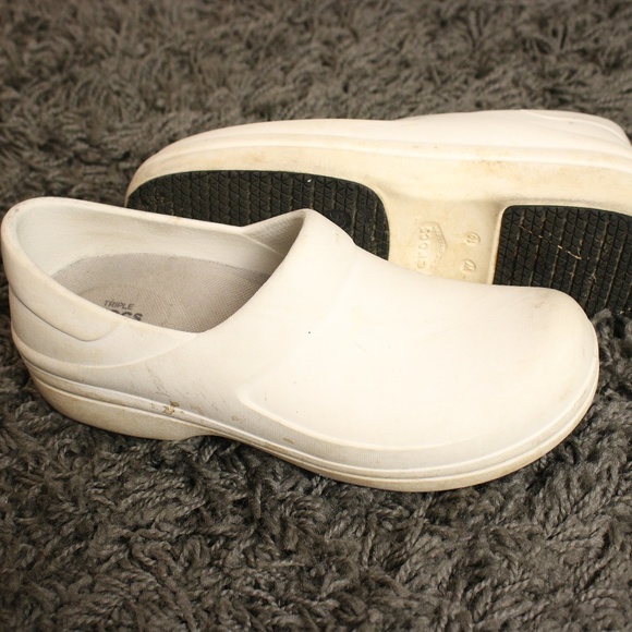 crocs triple comfort womens